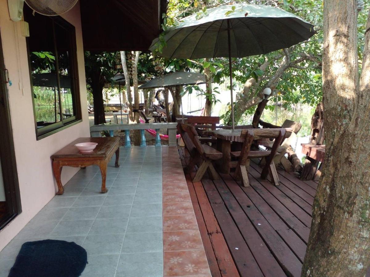 Baansuanleelawadee Resort Amphawa Exterior foto