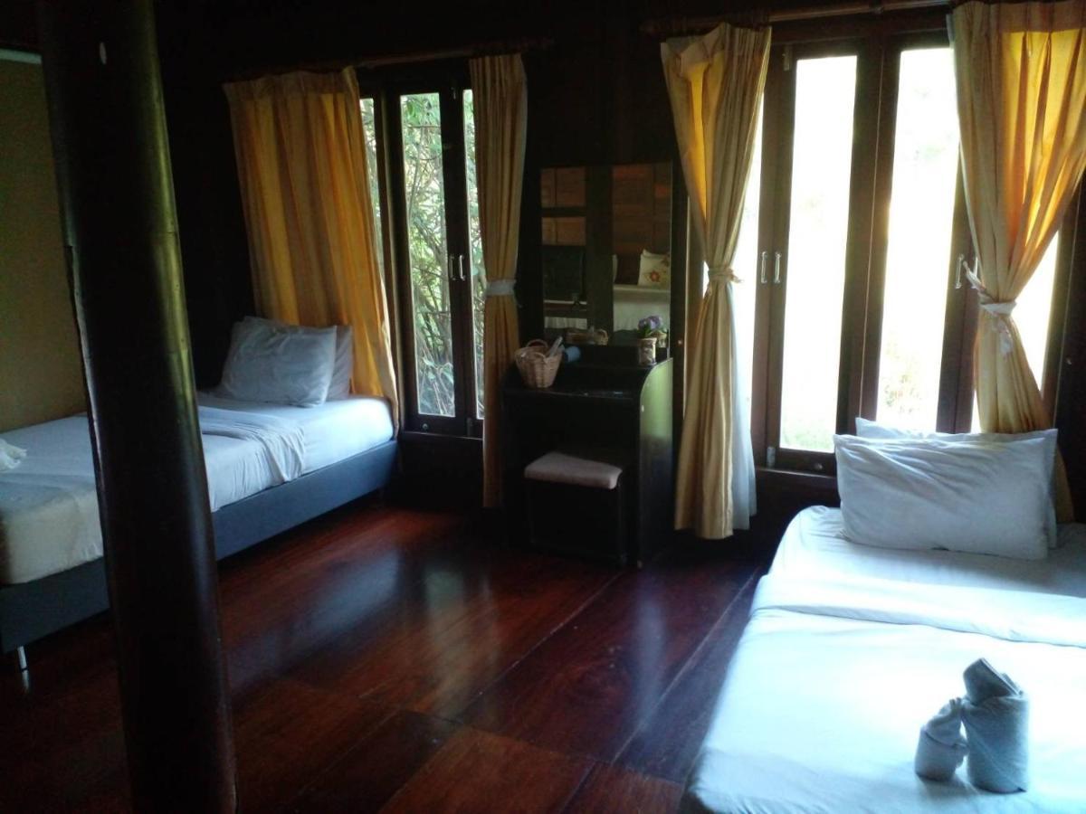 Baansuanleelawadee Resort Amphawa Exterior foto